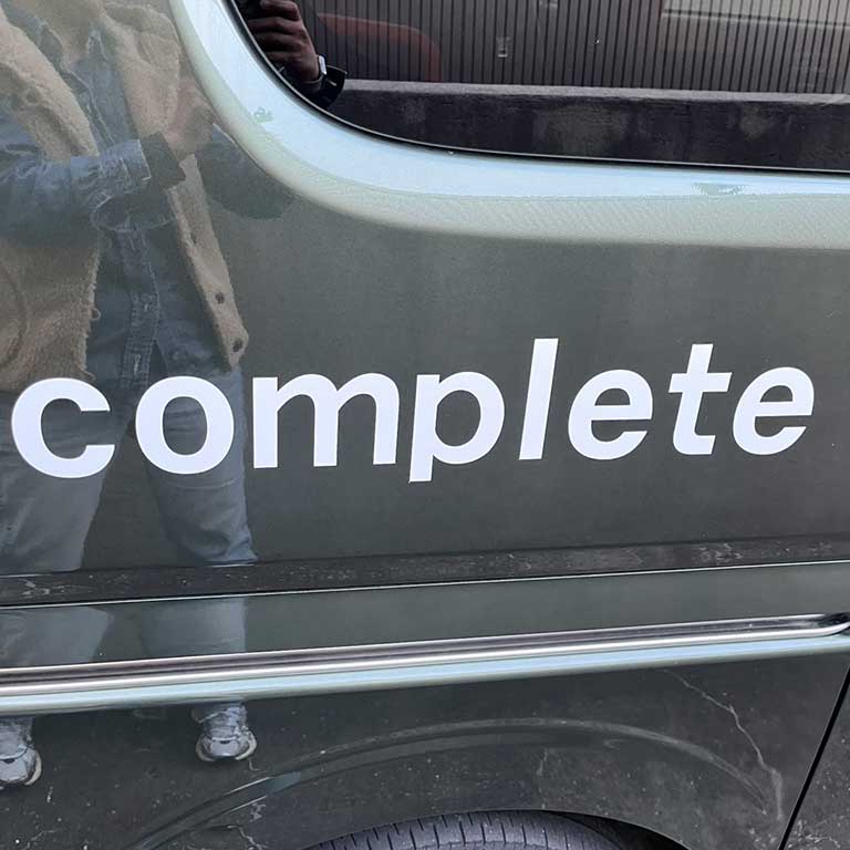 complete 訪問車